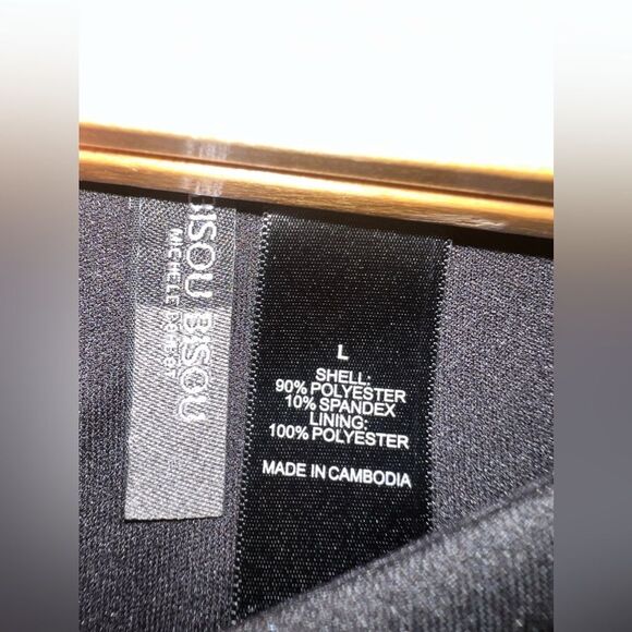 Bisou Bisou Peplum Tank Black With Keyhole Back Size Large NWT - Picture 3 of 5